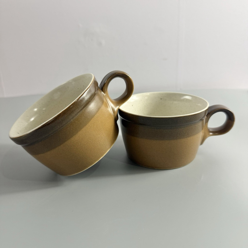 2 Vintage Mikasa Potters Art Buckskin coffee cups, designed by‎ Ben Seibel